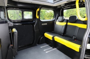 taxi-interieur-black-cab-londres