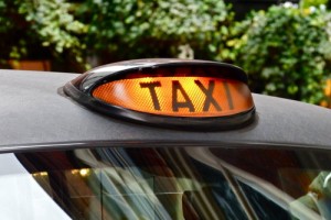 taxi-londres-black-cab-allume