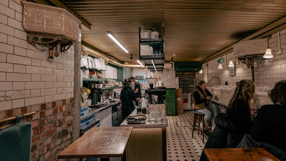 The-Attendant café insolite dans des anciennes toilettes victoriennes