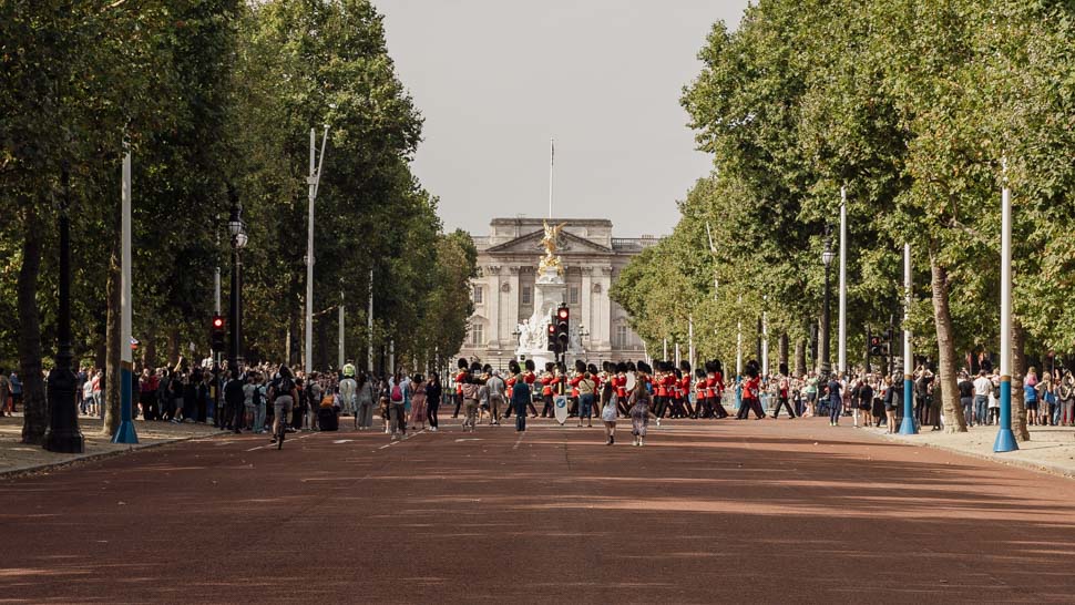 Relève de la garde sur The Mall