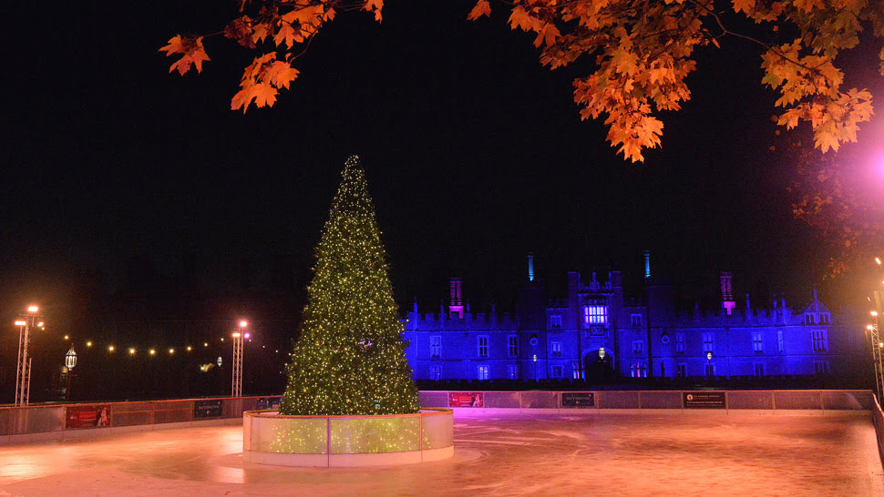 Patinoire devant Hampton Court Palace