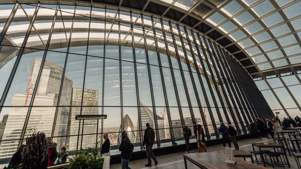 sky-garden-vue sur la city avec the gherkin et scalpel