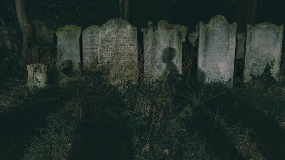 Cimetiere de Tower Hamlets la nuit