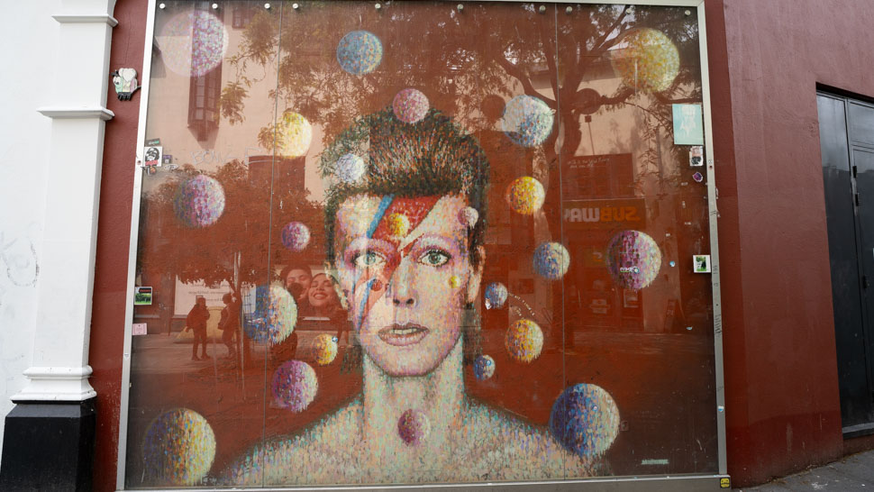 Street art de Jimmy C à Brixton représentant David Bowie