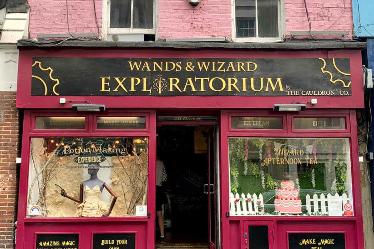 Wands & Wizard Exploratorium et son afternoon tea magique